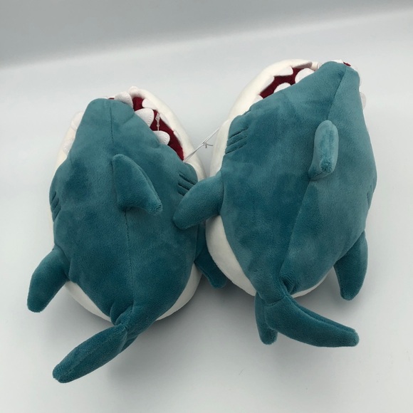 Cat & Jack Kids Shark Slippers NWT White and Blue - Picture 5 of 5